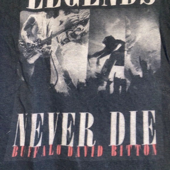 Buffalo David Bitton size large ladies V neck tshirt - Picture 3 of 4